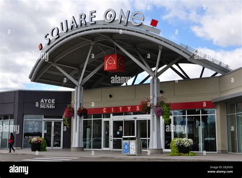 square one Mississauga Ontario